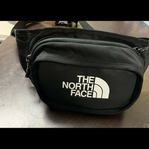 ***THE NORTH FACE*** Brand new W/O tags fanny pack.